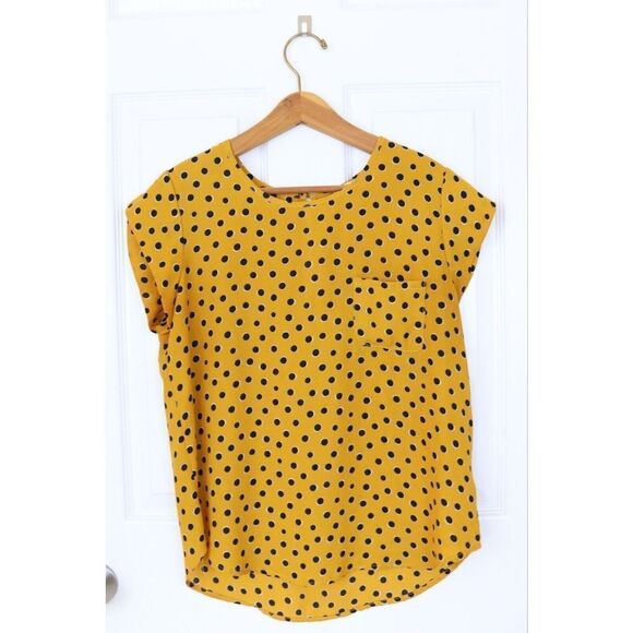 Lily White Polka Dot Blouse, size Medium Yellow Black - Picture 9 of 10